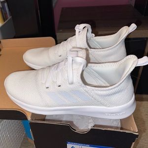 Perfect condition adidas cloudform pure sneakers